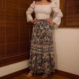 floral patterned skirt! 🌧